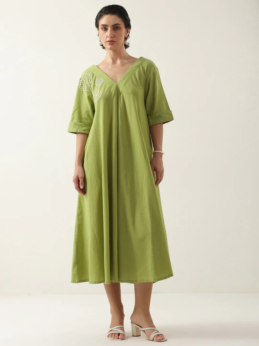 Beautix Fashion Lime Vee Day Dress
